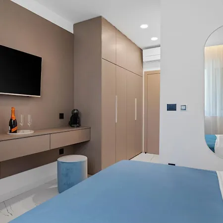 Luxury Diva 2 Apartment